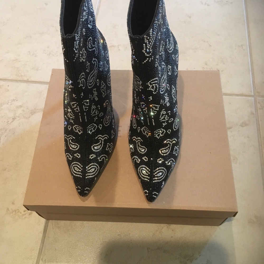 Black and White Patterned Women's Boots
